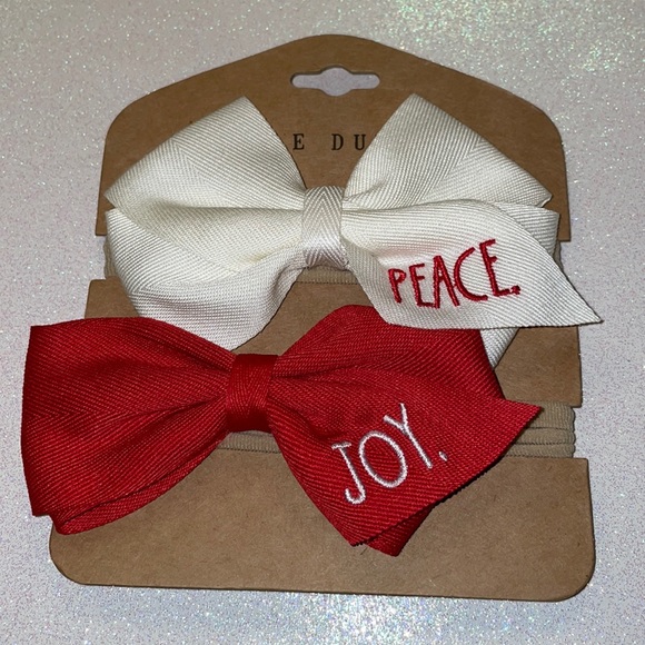 Rae Dunn Other - RaeDunn bow tie set